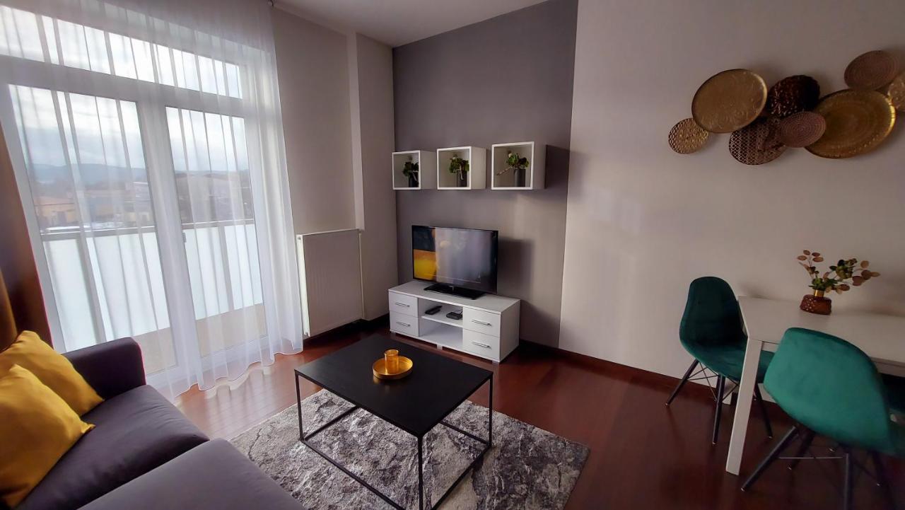 Apartment Moser 1303 Karlovy Vary Exterior photo